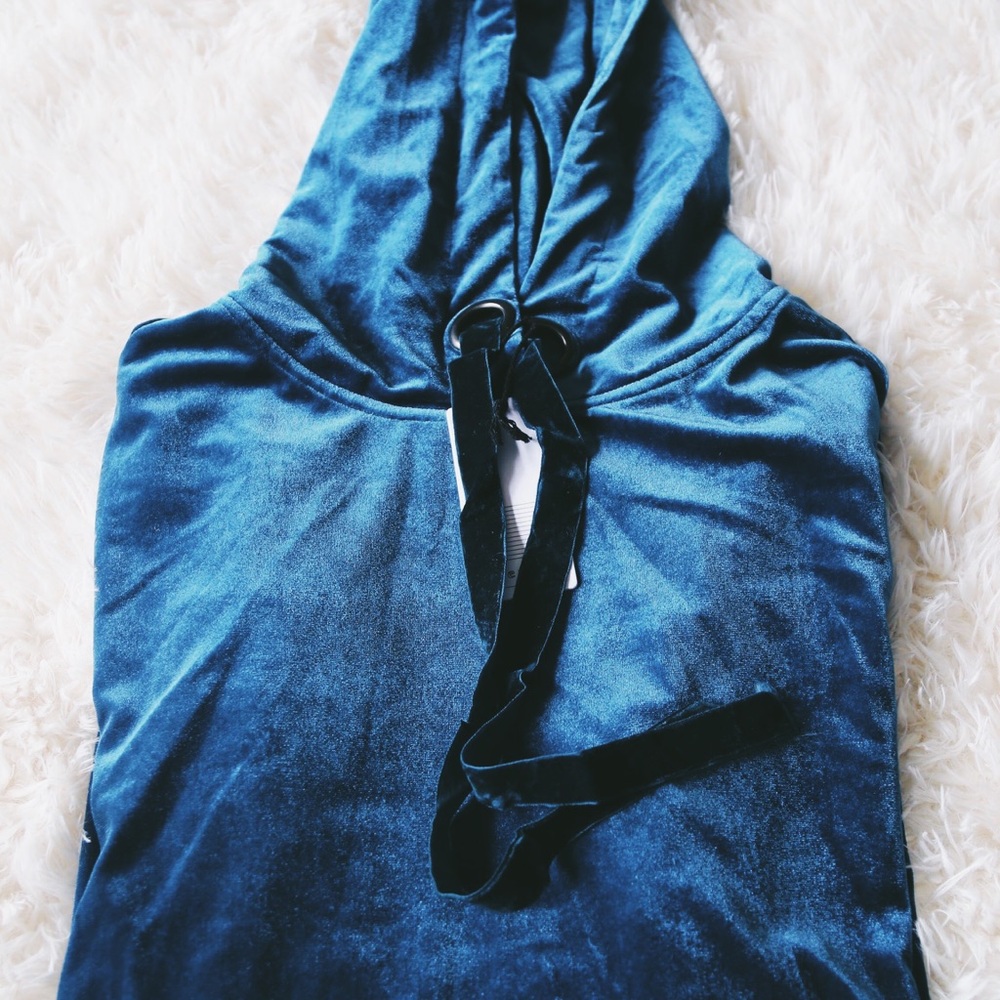 Sale🛍 bright Blue velvet hoodie - Picture 2 of 5